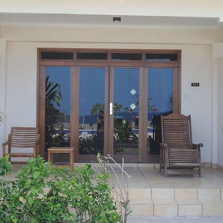 Lombok Beach Villa Mangsit Luaran gambar