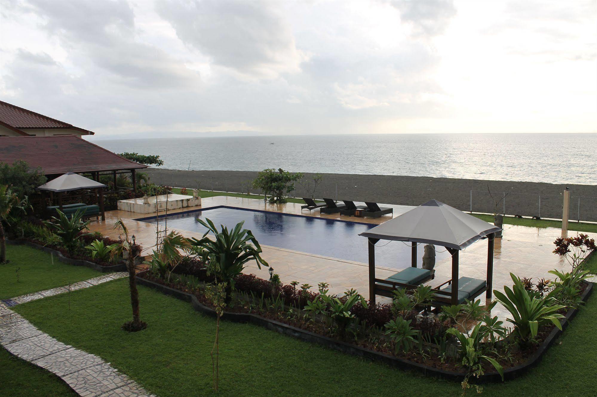 Lombok Beach Villa Mangsit Luaran gambar