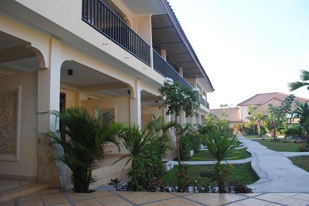 Lombok Beach Villa Mangsit Luaran gambar