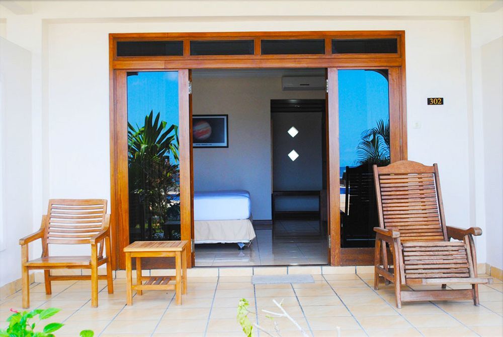 Lombok Beach Villa Mangsit Luaran gambar